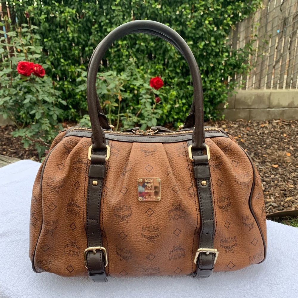 MCM large satchel. Beautiful & big!